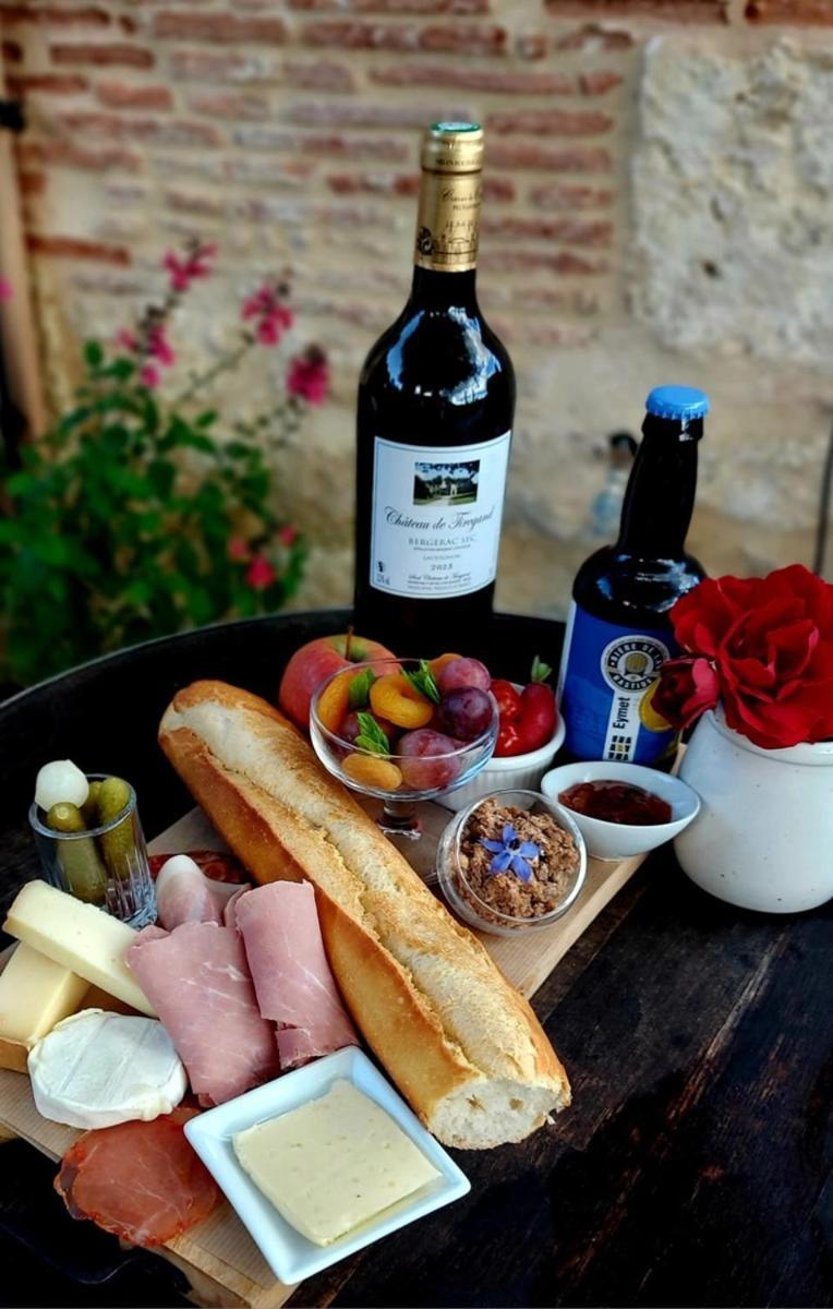 Les Cedres Bed & Breakfast